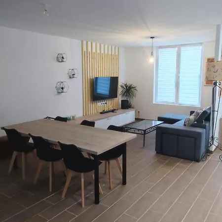 Charmante Maison De Plain-pied * Rochefort (Charente-Maritime)